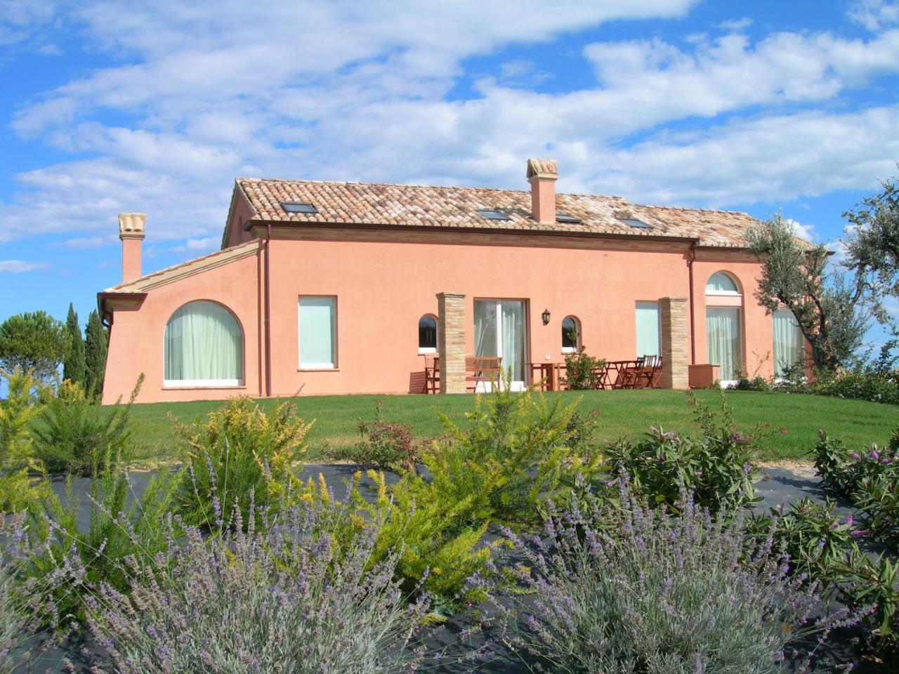 Nontiscordardime B&B Villa Agriturismo Чивитанова Марке Екстериор снимка